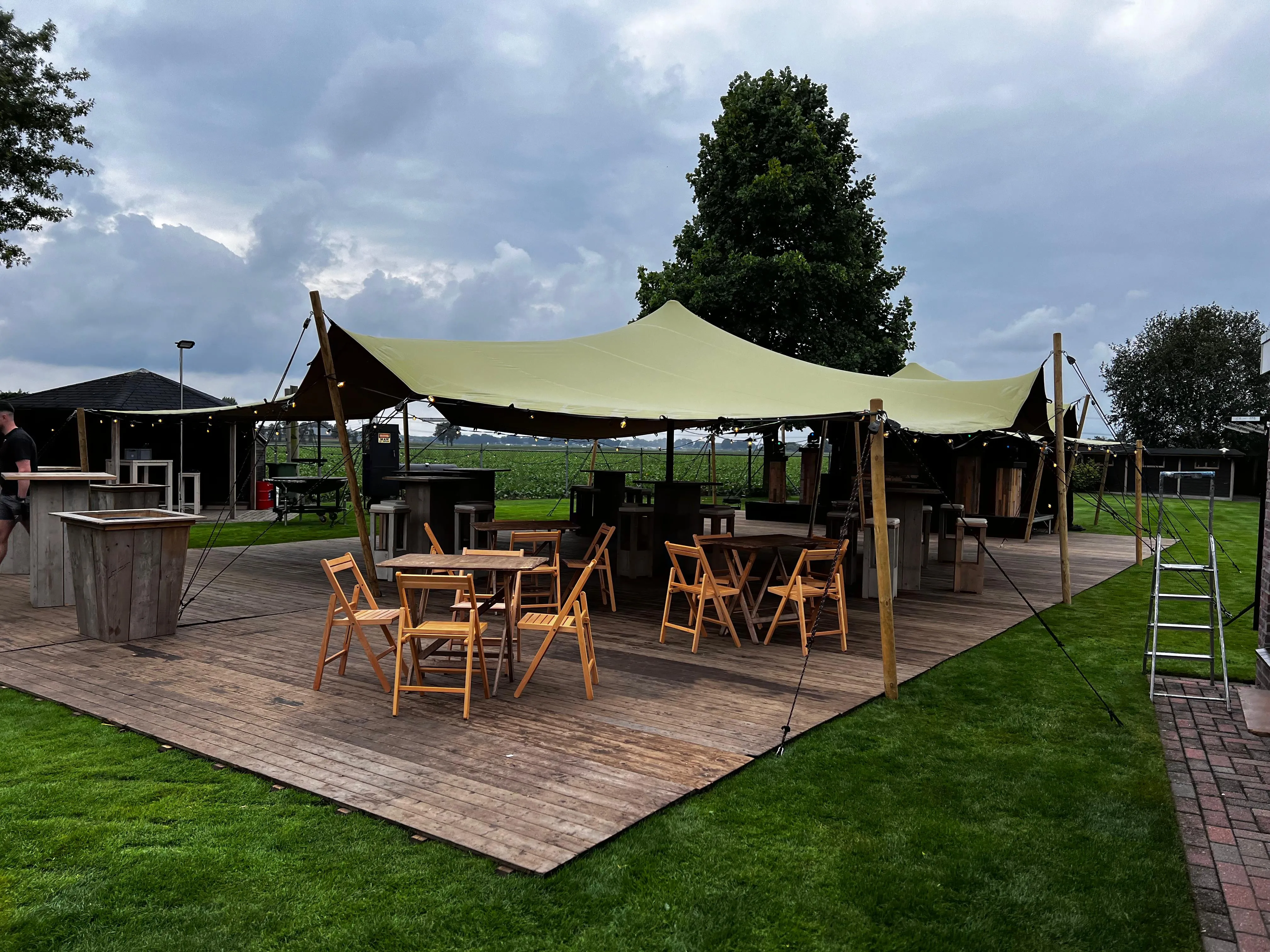 Stretchtent - zandkleur - 8m x 10m